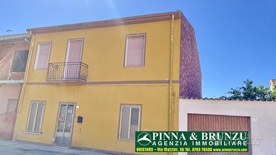 Santa Giusta - Casa Indipendente