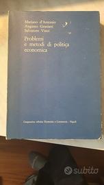 libro di politica economica 