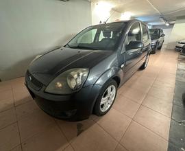 Ford Fiesta 1.2 16V 5p. Ghia