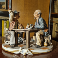 Capodimonte - uomini che giocano a carte