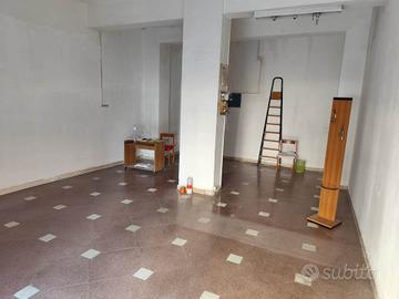 Rif.E1304| negozio siracusa