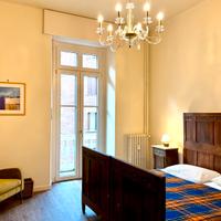 Camera con balcone, luminosa e silenziosa