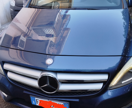 Classe b 200 CDI motore Mercedes