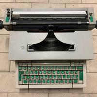 Macchina per scrivere Olivetti Praxis 48