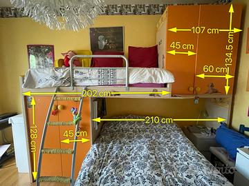 Cameretta a ponte con letto a soppalco