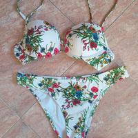 Costumi da bagno due pezzi