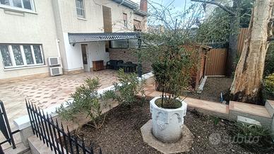 Appartamento con terrazze, giardino, Barbecue