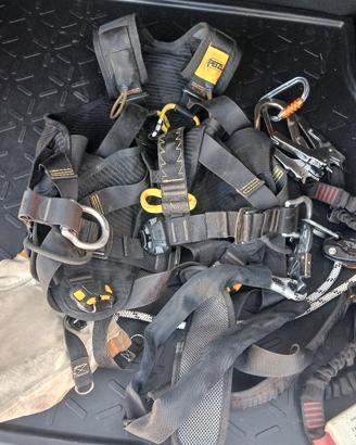 imbragatura petzl