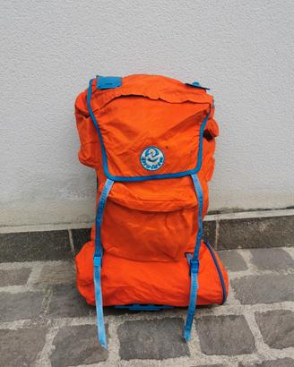 Zaino da trekking invicta molto capiente