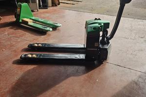 Transpallet totalmente elettrico portata 1500kg