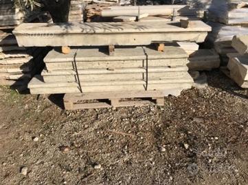 Scalini in pietra anticati