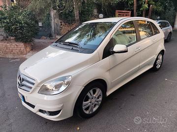 Mercedes-benz B 180 CDI 2011