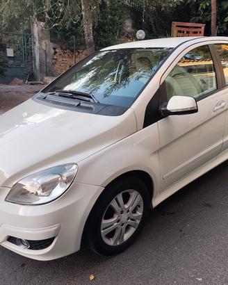 Mercedes-benz B 180 CDI 2011