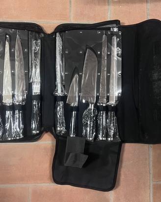 Set di coltelli di marca con valigetta
