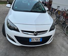 OPEL Astra 4ª serie - 2013