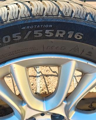 gomme termiche  205/55 r16 + cerchi fiat Lancia 