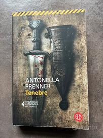 “Tenebre” di Antonella Prenner