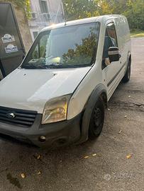 Ford Transit Connect motore rotto