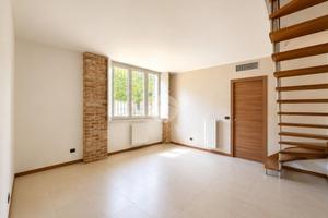 4 LOCALI A CORBETTA