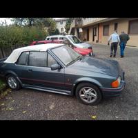 Ford escort XR3 N2 PORTIERE IN BUONE CONDIZIONI 