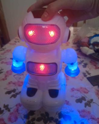 robot funzionante con scatola