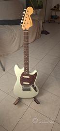 squier fender mustang 