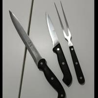 set coltelli e forchettone 