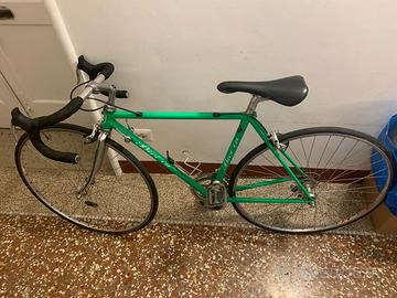 bici da corsa telaio piccolo