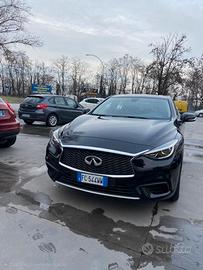 infiniti q30