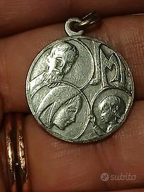Ciondolo commemorativo religioso