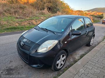 Toyota Yaris 2ª serie (Benzina - 3 Porte)