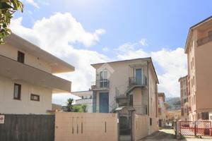 3 LOCALI A FRANCAVILLA AL MARE