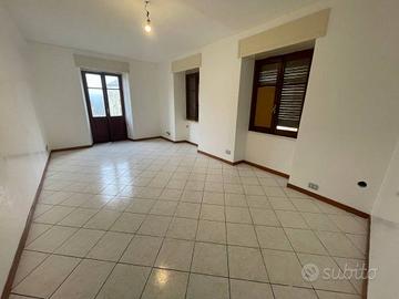 Appartamento di 127 m² con 4 locali a Talamona