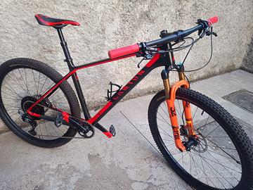 MTB DA 29 MARCA CANYON  EXCEED CF SLX CARBONIO