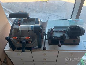 Macchine duplicatrici chiavi