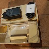 scatola con caricatore originale Motorola 