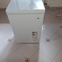 Congelatore a pozzetto, capacità 100 Litri.