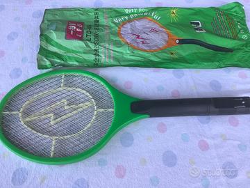 Racchetta per zanzare elettrica