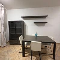 Set Cucina – Tavolo, Sedie, Credenze e Mensole