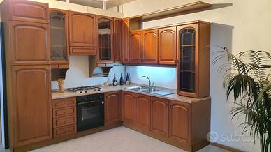 Cucina NUOVA classica BERLONI in rovere ad angolo