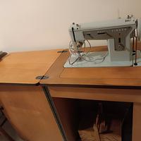 Macchina da cucire Singer modello 207