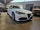 alfa-romeo-giulia-quadrifoglio-manuale