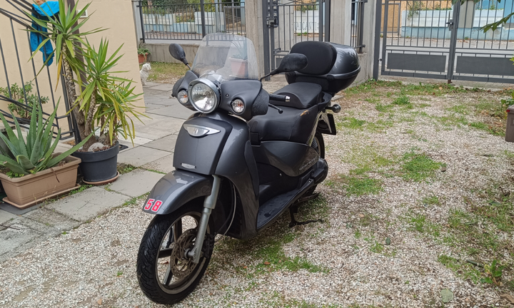 Aprilia Scarabeo GT 125