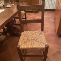 Sedie e tavolo