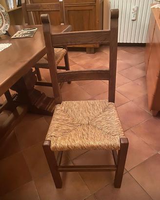 Sedie e tavolo