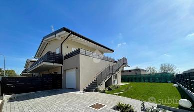 4 LOCALI A LONATO DEL GARDA