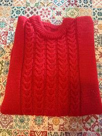 Maglione fatto a mano rosso