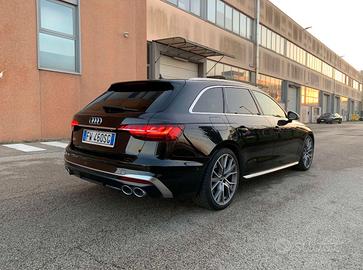 Audi s4 avant 3.0 tdi 347 cv MATRIX-CARBONIO