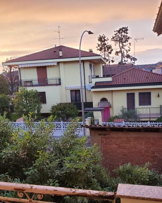 Cassina de pecchi .Due locali 900 mensile