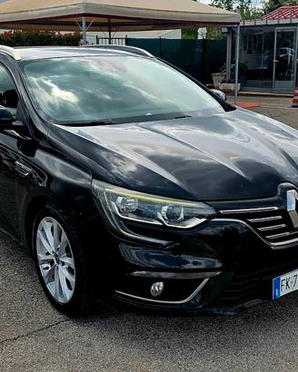 Renault Megane Mégane Sporter dCi 8V 110 CV EDC En